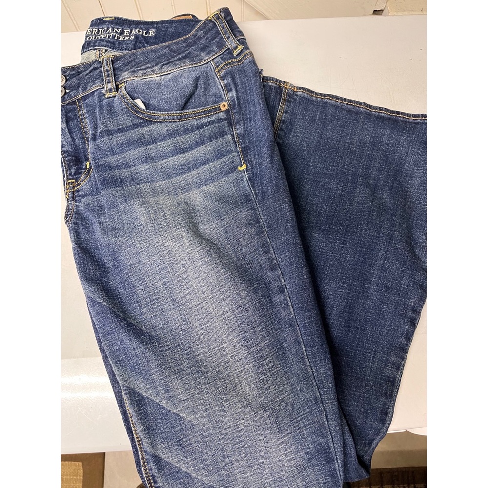 American Eagle Artist Super Stretch Flare Jeans Size 12
